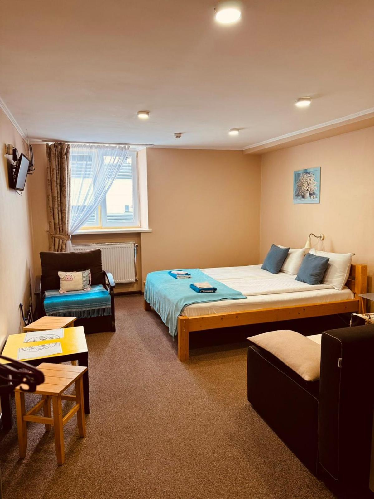 Apart Hotel Avinos Львов Экстерьер фото