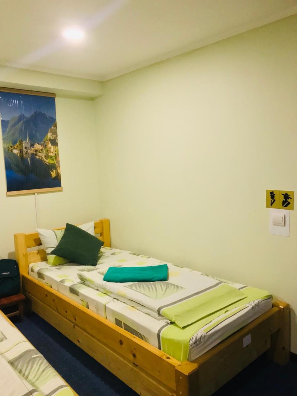 Apart Hotel Avinos Львов Экстерьер фото